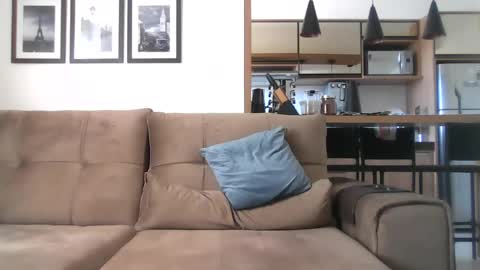 latino_rodri online show from 07/02/26, 03:29