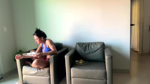 latino_rodri online show from 07/30/26, 03:33