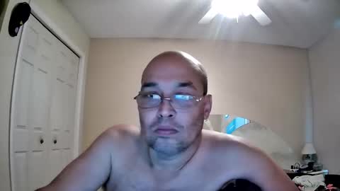 Snapshot of latinoinfla chatting on 11/01/25, 04:42 latinoinfla online show from 11/01/25, 04:42