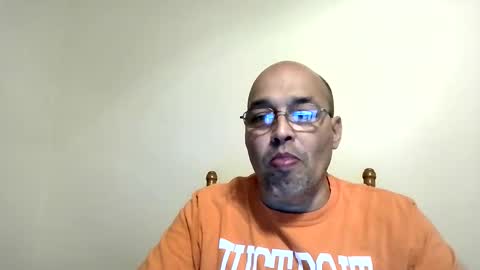Snapshot of latinoinfla chatting on 02/21/26, 12:55 latinoinfla online show from 02/21/26, 12:55