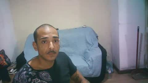 Snapshot of latinounder chatting on 06/23/26, 03:26 latinounder online show from 06/23/26, 03:26