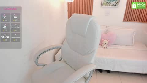 Laukyubey online show from 12/30/24, 08:54