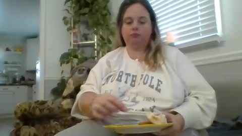 Snapshot of laulauma chatting on 01/06/25, 07:13 LauLauMa online show from 01/06/25, 07:13