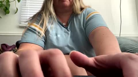Snapshot of laulauma chatting on 01/17/25, 06:44 LauLauMa online show from 01/17/25, 06:44