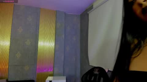 laulin_tay online show from 06/09/26, 03:29