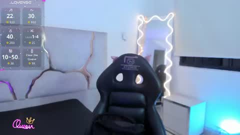 laulin_tay online show from 07/09/26, 03:43