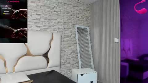 laulin_tay online show from 07/12/26, 03:30