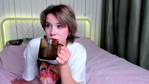 Kylie online show from 10/23/25, 08:40