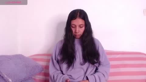 lauoficiall online show from 09/22/25, 12:45