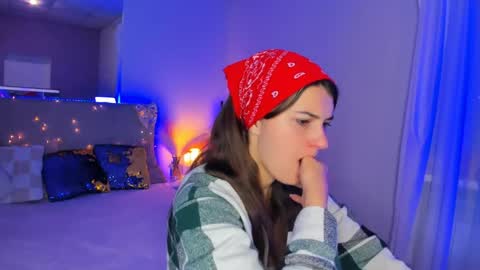 Snapshot of laura__leee chatting on 06/04/26, 05:24 Laura online show from 06/04/26, 05:24