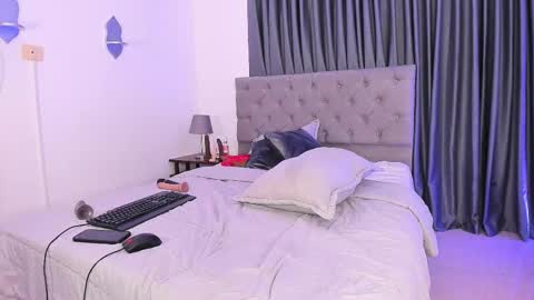 Snapshot of laura__martiinez chatting on 03/03/26, 03:07 online show from 03/03/26, 03:07