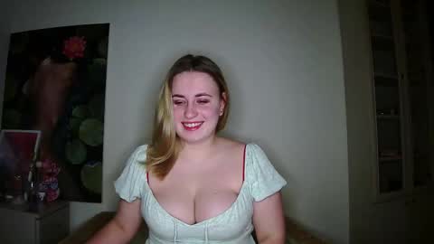 Laura  Nelson online show from 02/04/26, 11:53