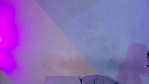 laura_and_kevin online show from 09/21/25, 04:08