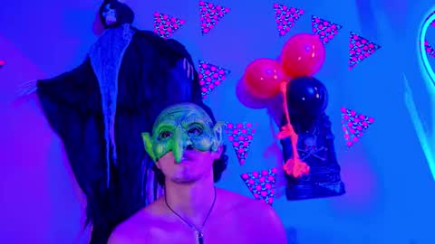 laura_and_kevin online show from 10/05/25, 02:26