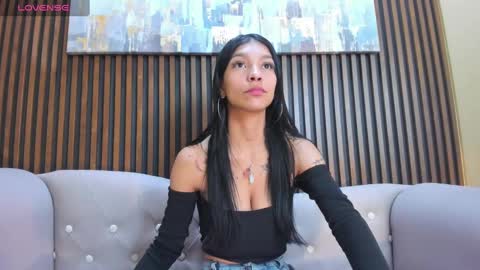 Laura online show from 12/08/24, 03:24