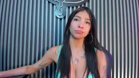 Laura online show from 12/11/24, 06:42