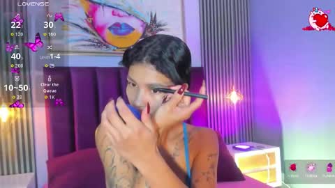 Laura online show from 10/29/25, 01:13