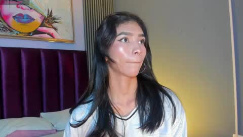Laura online show from 05/30/26, 12:02