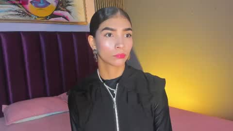Laura online show from 06/10/26, 12:04