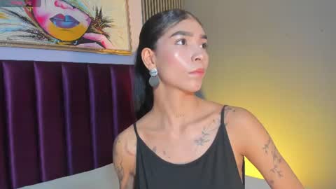Laura online show from 06/13/26, 11:41