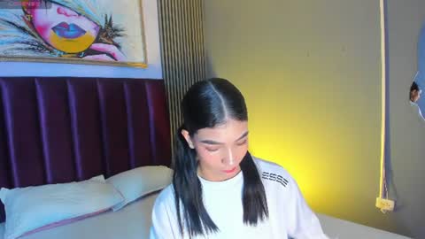Laura online show from 07/11/26, 12:08