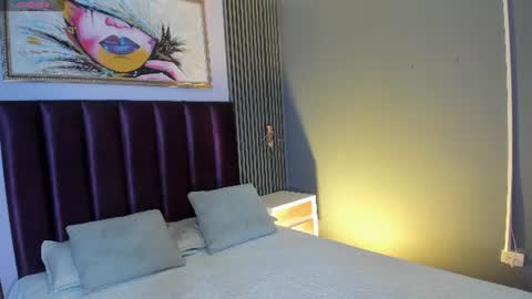 Laura online show from 07/19/26, 11:36