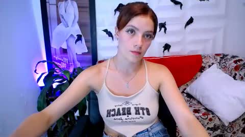 LAURA online show from 10/21/25, 04:19