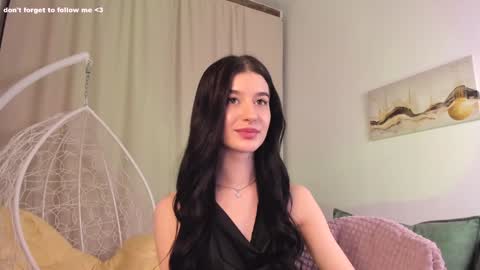 Snapshot of laura_coy chatting on 01/21/25, 02:33 Laura online show from 01/21/25, 02:33