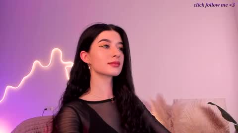 Laura online show from 05/12/26, 10:29