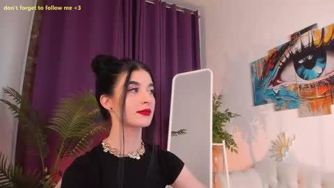 Laura online show from 06/11/26, 12:32