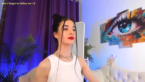 Laura online show from 06/11/26, 02:53