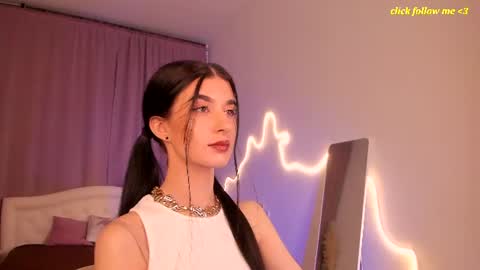 Laura online show from 07/05/26, 09:00