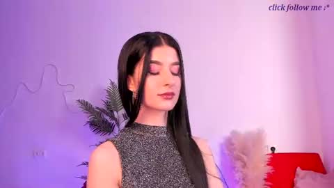 Laura online show from 07/28/26, 08:23