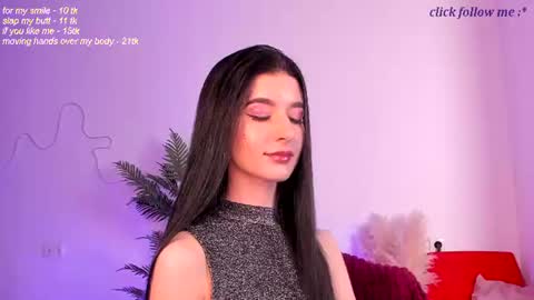 Laura online show from 07/28/26, 08:52