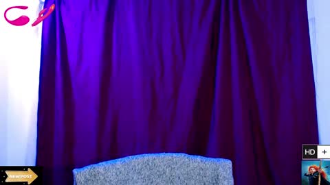 Snapshot of laura_fountain_ chatting on 02/07/25, 02:26 weedcam Curly Laura OF    online show from 02/07/25, 02:26