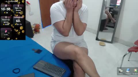 Snapshot of laura_foxx2379 chatting on 09/12/25, 04:40 laura_foxx2379 online show from 09/12/25, 04:40