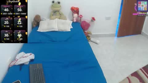 Snapshot of laura_foxx2379 chatting on 11/04/25, 02:27 laura_foxx2379 online show from 11/04/25, 02:27