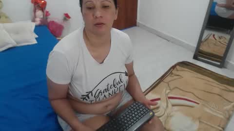 Snapshot of laura_foxx2379 chatting on 11/06/25, 06:09 laura_foxx2379 online show from 11/06/25, 06:09