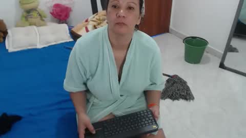 Snapshot of laura_foxx2379 chatting on 12/02/25, 06:14 laura_foxx2379 online show from 12/02/25, 06:14