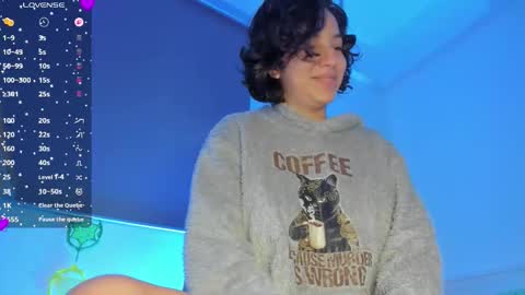 Snapshot of laura_hills18 chatting on 10/13/25, 11:10 Lura online show from 10/13/25, 11:10