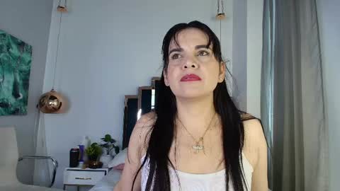 laura hotties online show from 06/05/26, 05:40