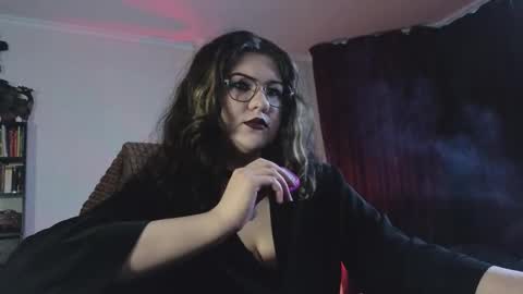 Snapshot of laura_karamazov chatting on 12/03/25, 10:57 Miss Laura online show from 12/03/25, 10:57