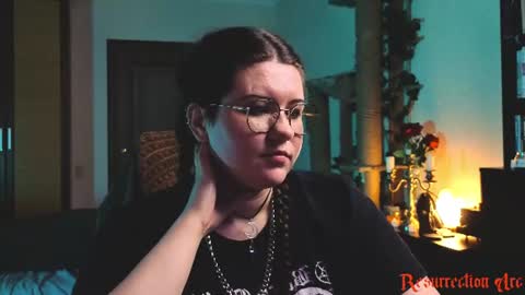 Miss Laura online show from 06/10/26, 05:45