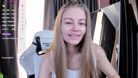 Laura online show from 10/19/25, 01:56