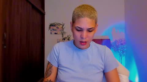 Laura Rose online show from 01/15/26, 08:23