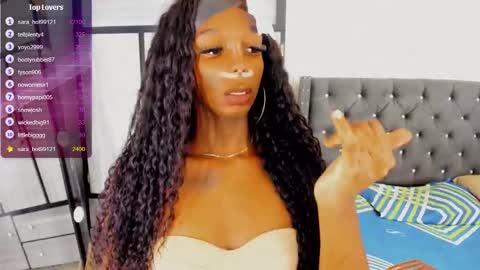 laura_sexo11 online show from 10/27/25, 08:29