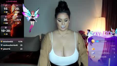 Laura online show from 01/22/25, 02:26