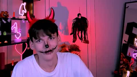 laura_sween online show from 10/27/25, 09:30