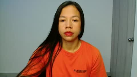 Snapshot of lauracb_ chatting on 03/18/26, 07:11 lauracb online show from 03/18/26, 07:11