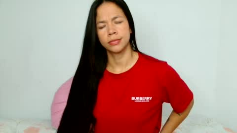 Snapshot of lauracb_ chatting on 06/12/26, 03:00 lauracb online show from 06/12/26, 03:00